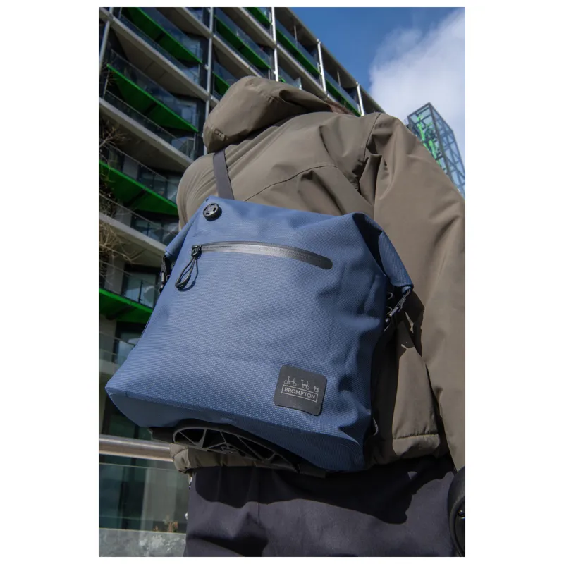 Brompton Borough Waterproof Bag Small in Navy-11